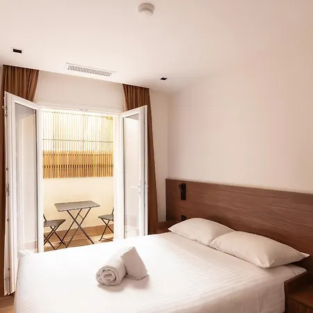 Hotel Au Coeur Du Marais
