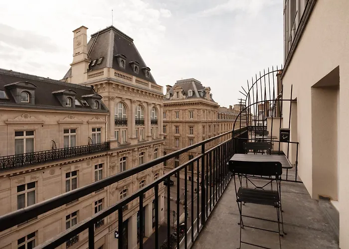 Au Coeur Du Marais Hotel
